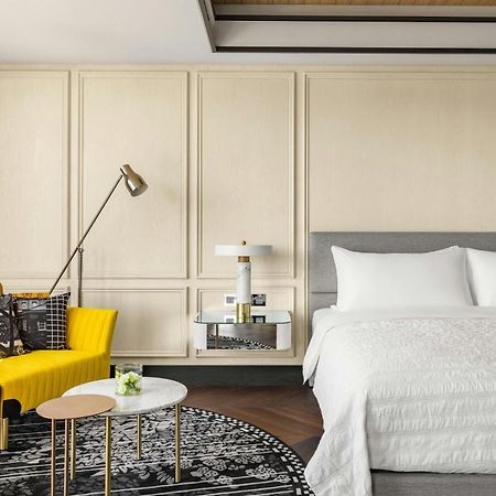 Le Meridien ไถจง ภายนอก รูปภาพ A guest room at the hotel