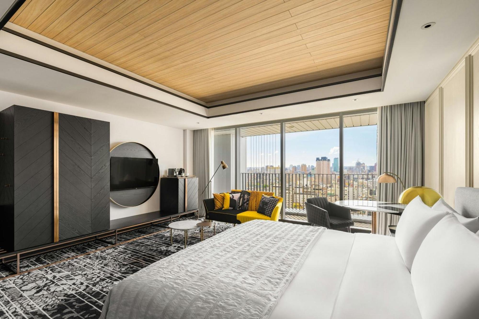 Le Meridien ไถจง ภายนอก รูปภาพ A guest room at the Westin Tokyo