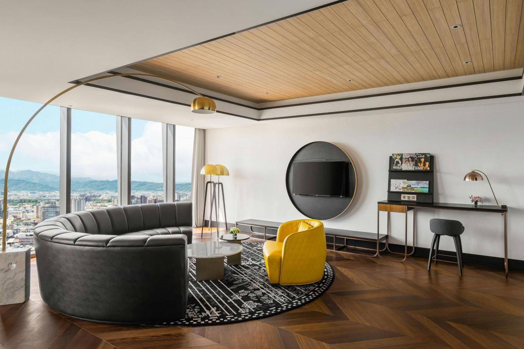 Le Meridien ไถจง ภายนอก รูปภาพ The Living Room at The Landmark