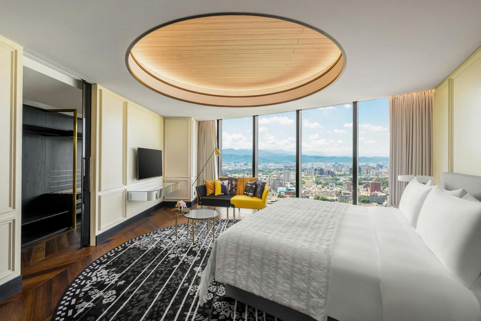 Le Meridien ไถจง ภายนอก รูปภาพ Deluxe Suite