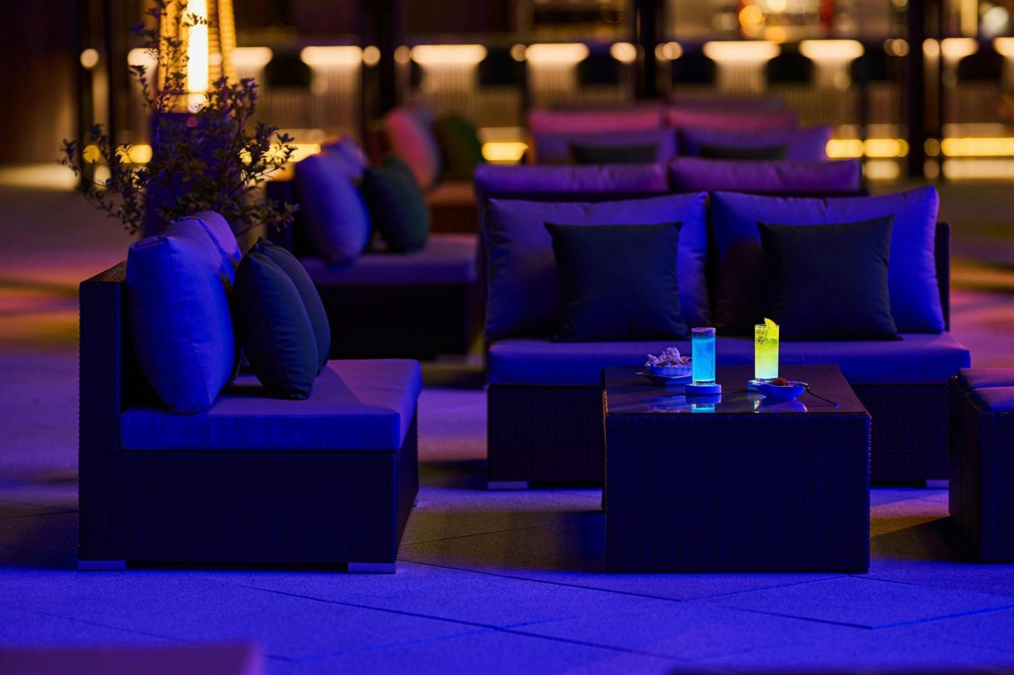 Le Meridien ไถจง ภายนอก รูปภาพ The Sky Bar