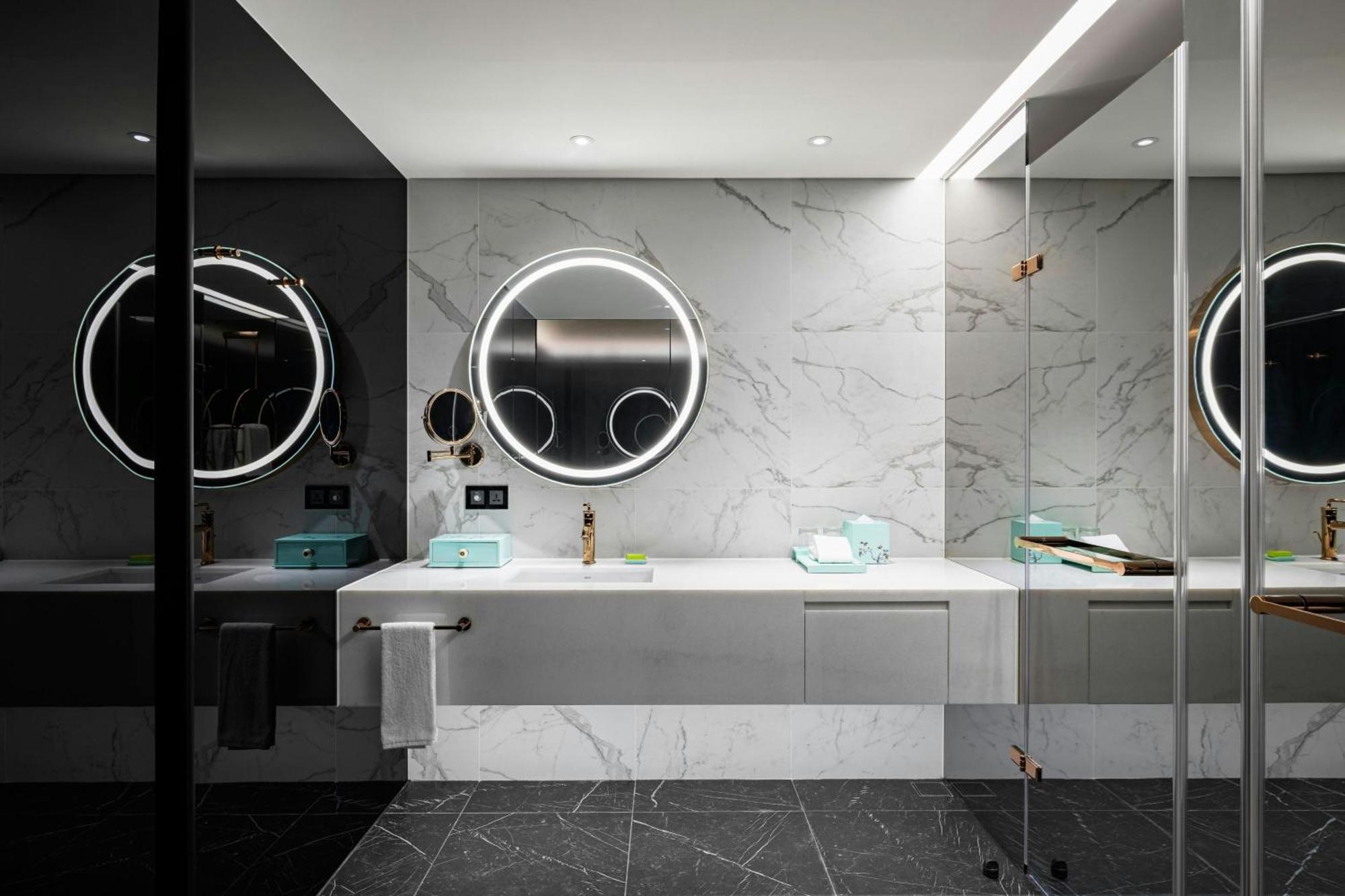 Le Meridien ไถจง ภายนอก รูปภาพ Bathroom