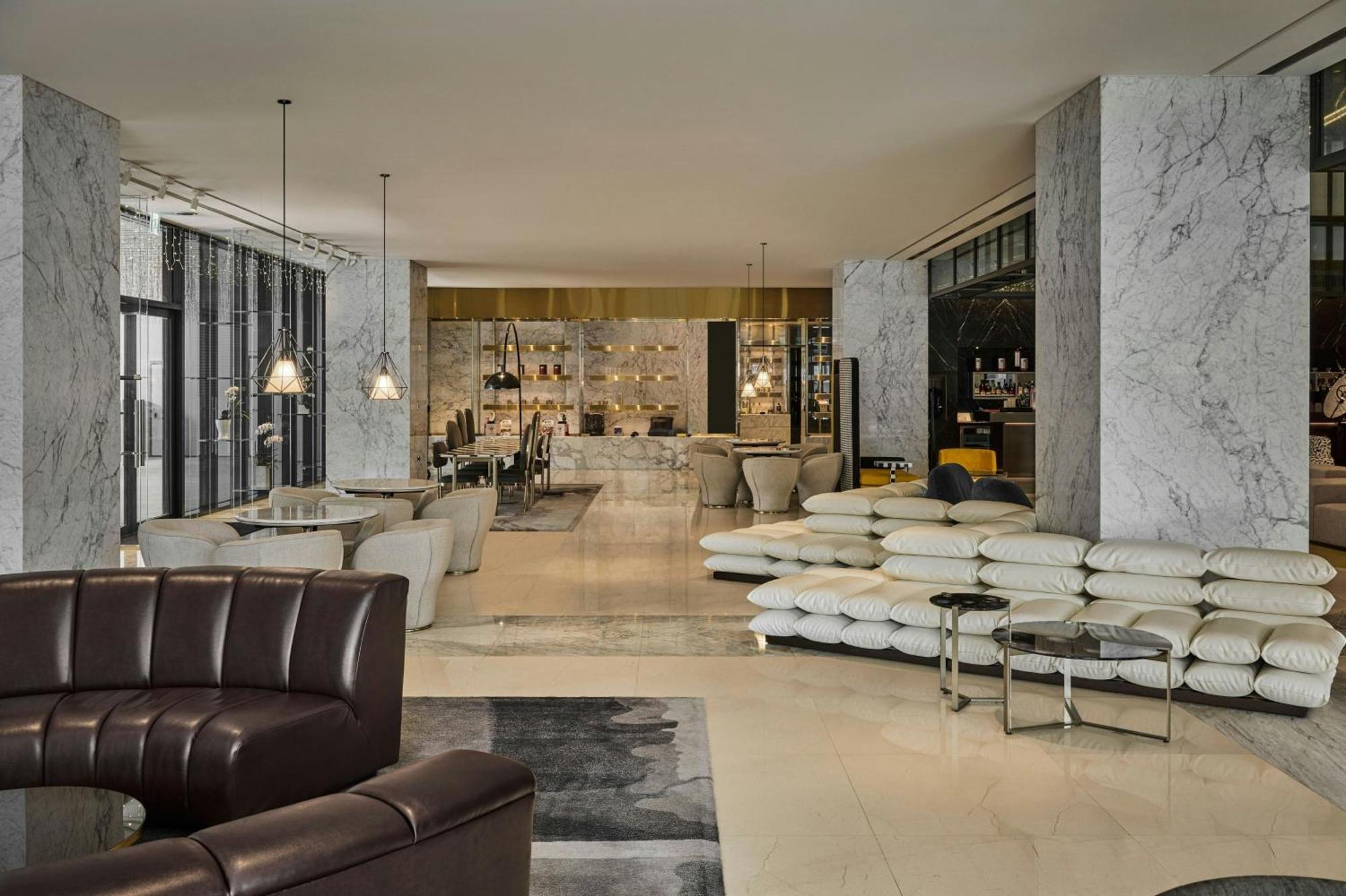 Le Meridien ไถจง ภายนอก รูปภาพ The Lounge at the airport